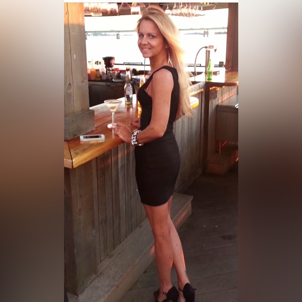 bebe sexy black dress